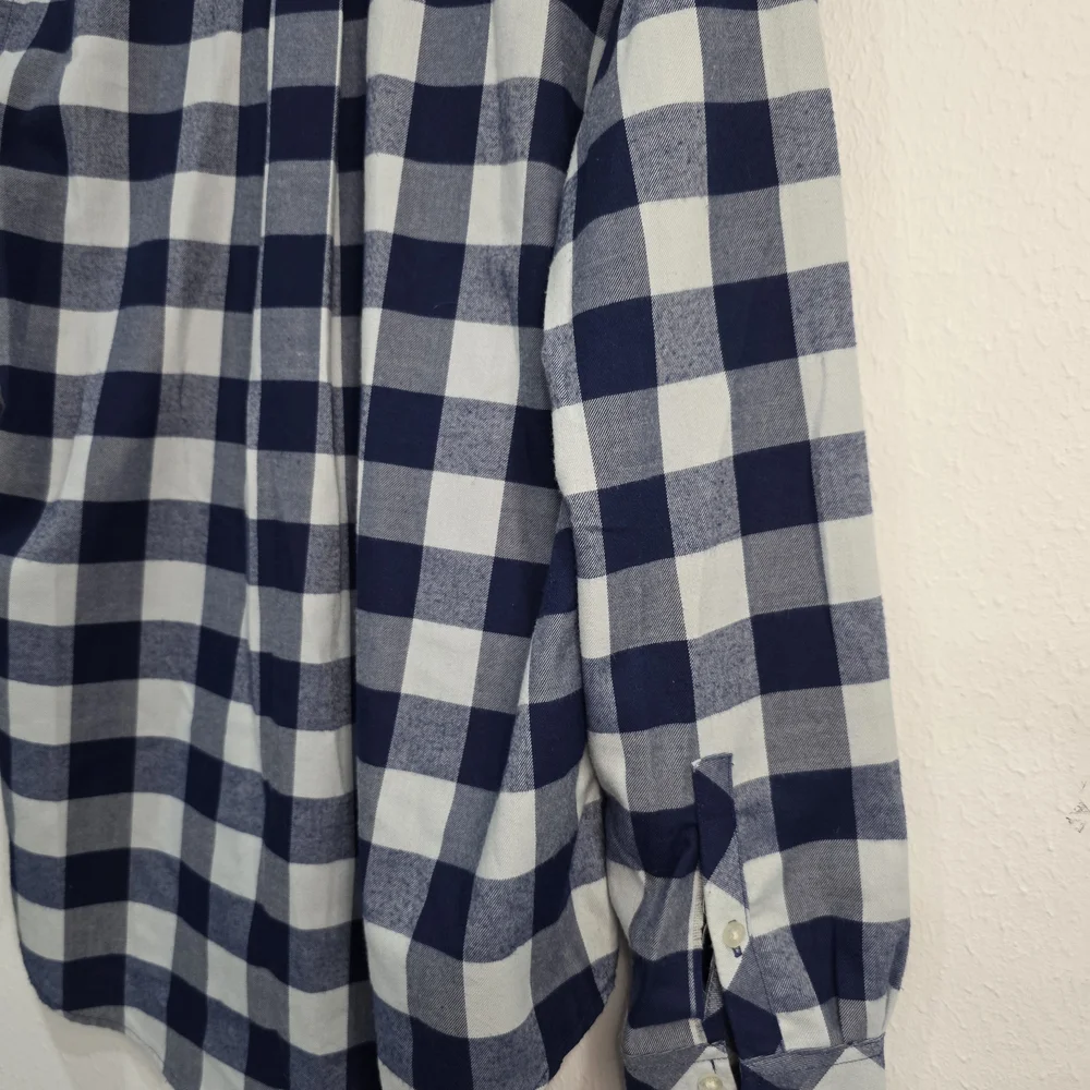 Vineyard Vines Navy and White Plaid Shirt - Picture 12 of 14